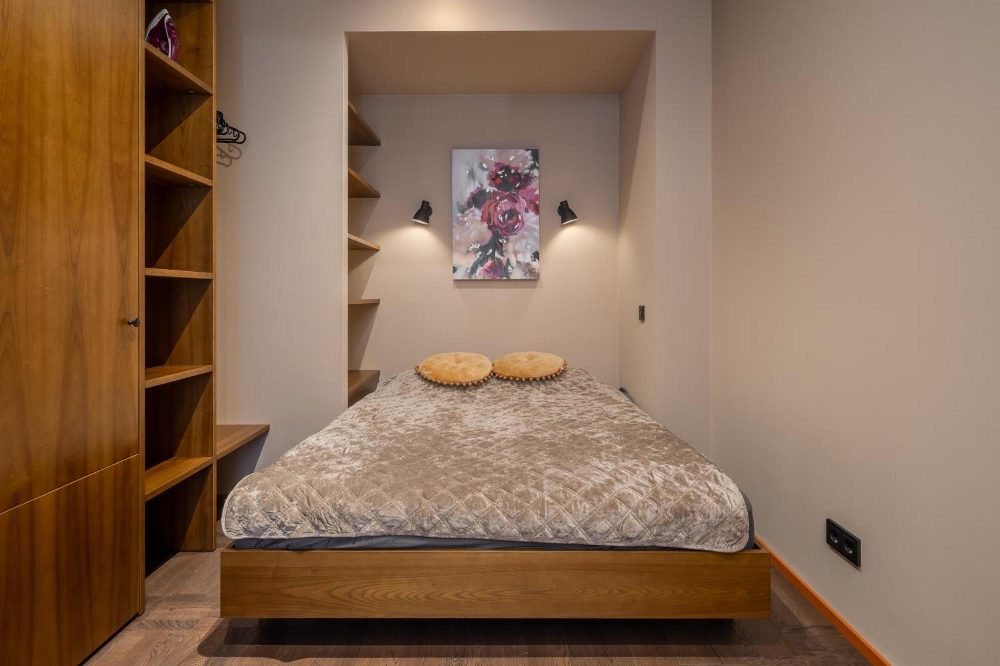Stylish Old Town Apartment On Mucenieku Street Riga Eksteriør bilde